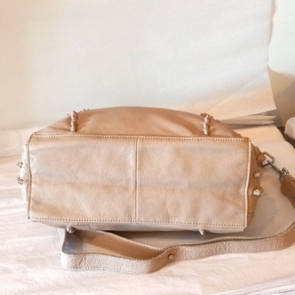Cream Berlin Bag - Picture 4 of 6